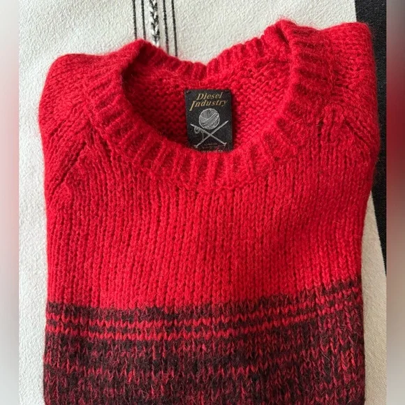 Diesel Men’s Mohair Red and Gray Sweater size L - Picture 4 of 7